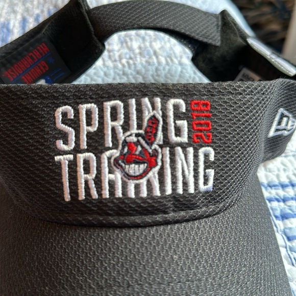 Cleveland Indians Chief Wahoo Logo Spring Training Original Visor Hat MLB - Picture 2 of 5